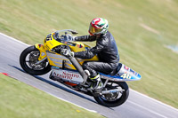 brands-hatch-photographs;brands-no-limits-trackday;cadwell-trackday-photographs;enduro-digital-images;event-digital-images;eventdigitalimages;no-limits-trackdays;peter-wileman-photography;racing-digital-images;trackday-digital-images;trackday-photos